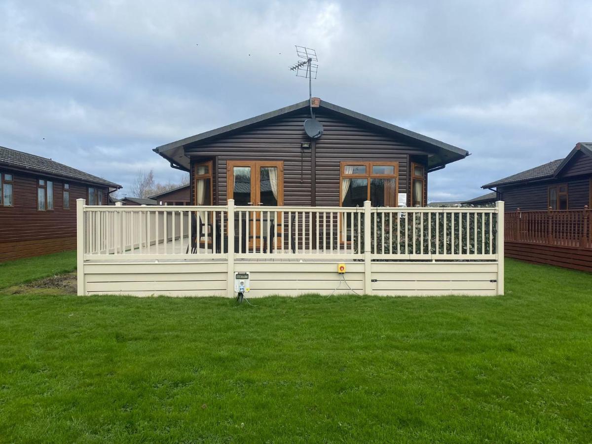 Saffron Lodge With Hot Tub Malton Exteriér fotografie